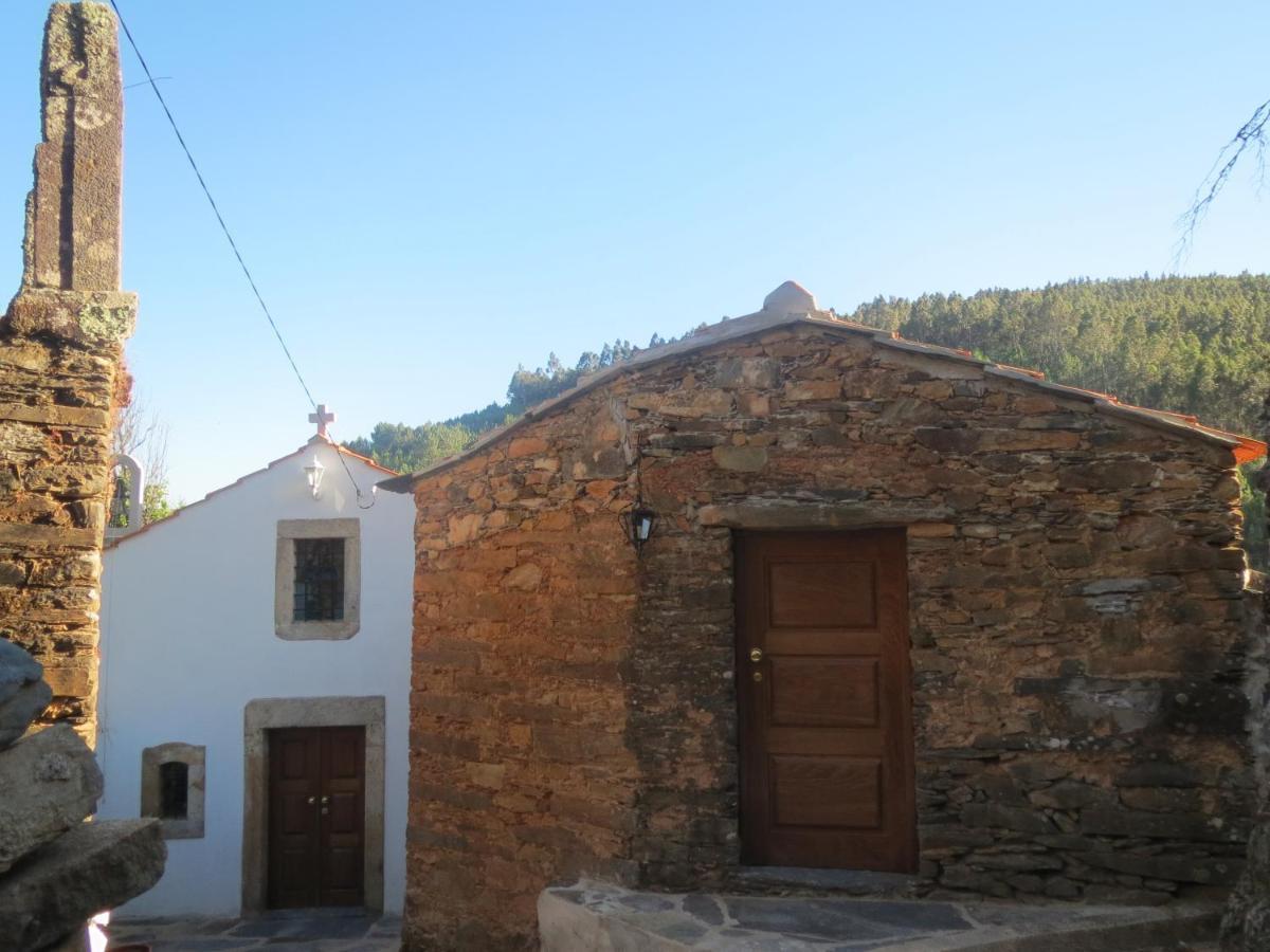 Casa Capela - Casas Do Sinhel Villa Cha de Alvares Eksteriør bilde